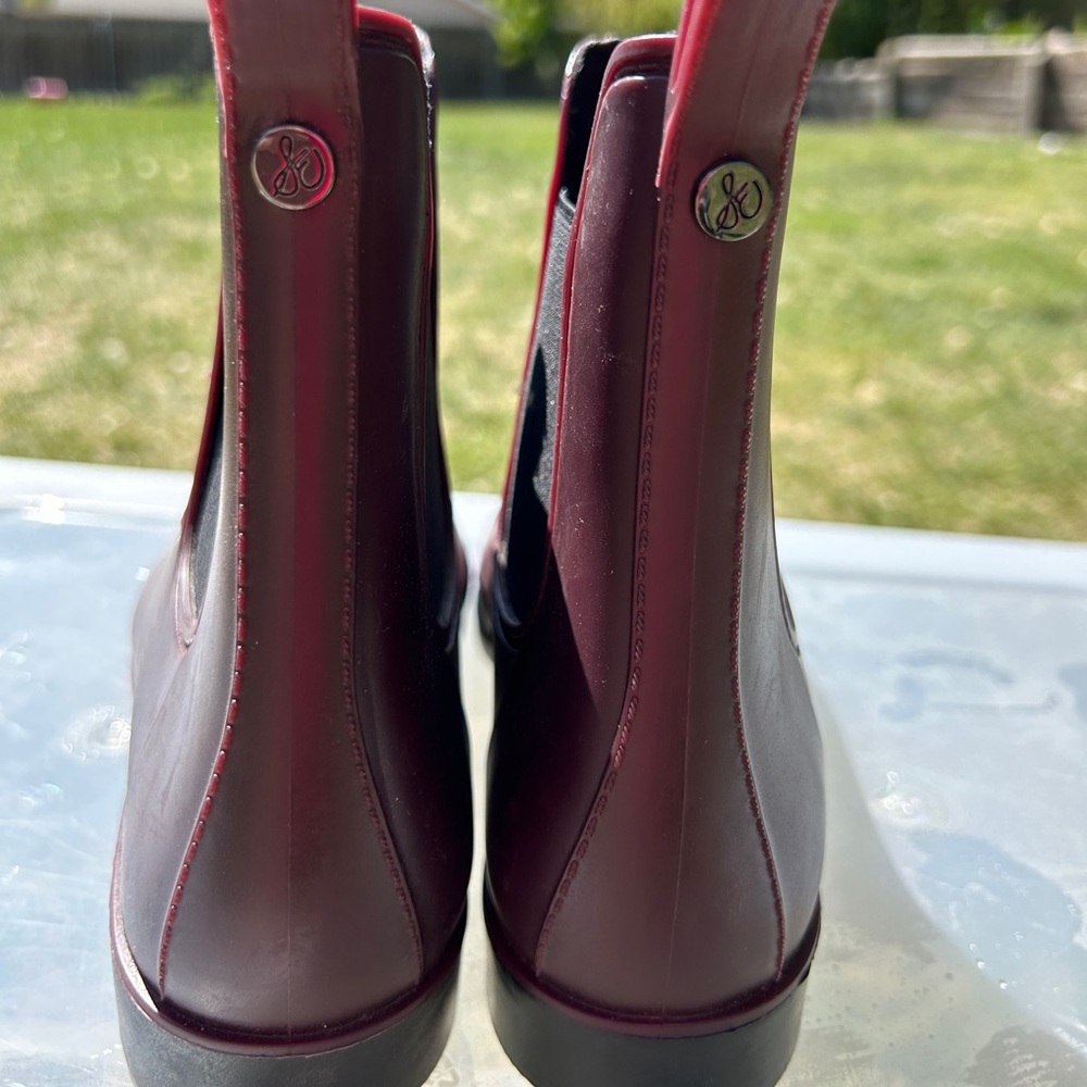 EUC Sam Edelman Rain Boots Ankle Royal Purple Heeled (9) - Picture 3 of 7